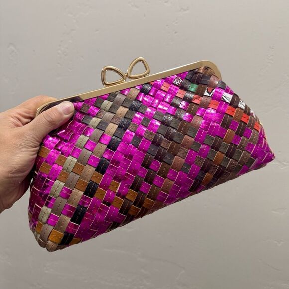 Unique Colorful Woven Cowhide Bowknot Shaped Kisslock Clutch/Wristlet/Crossbody - Picture 5 of 12